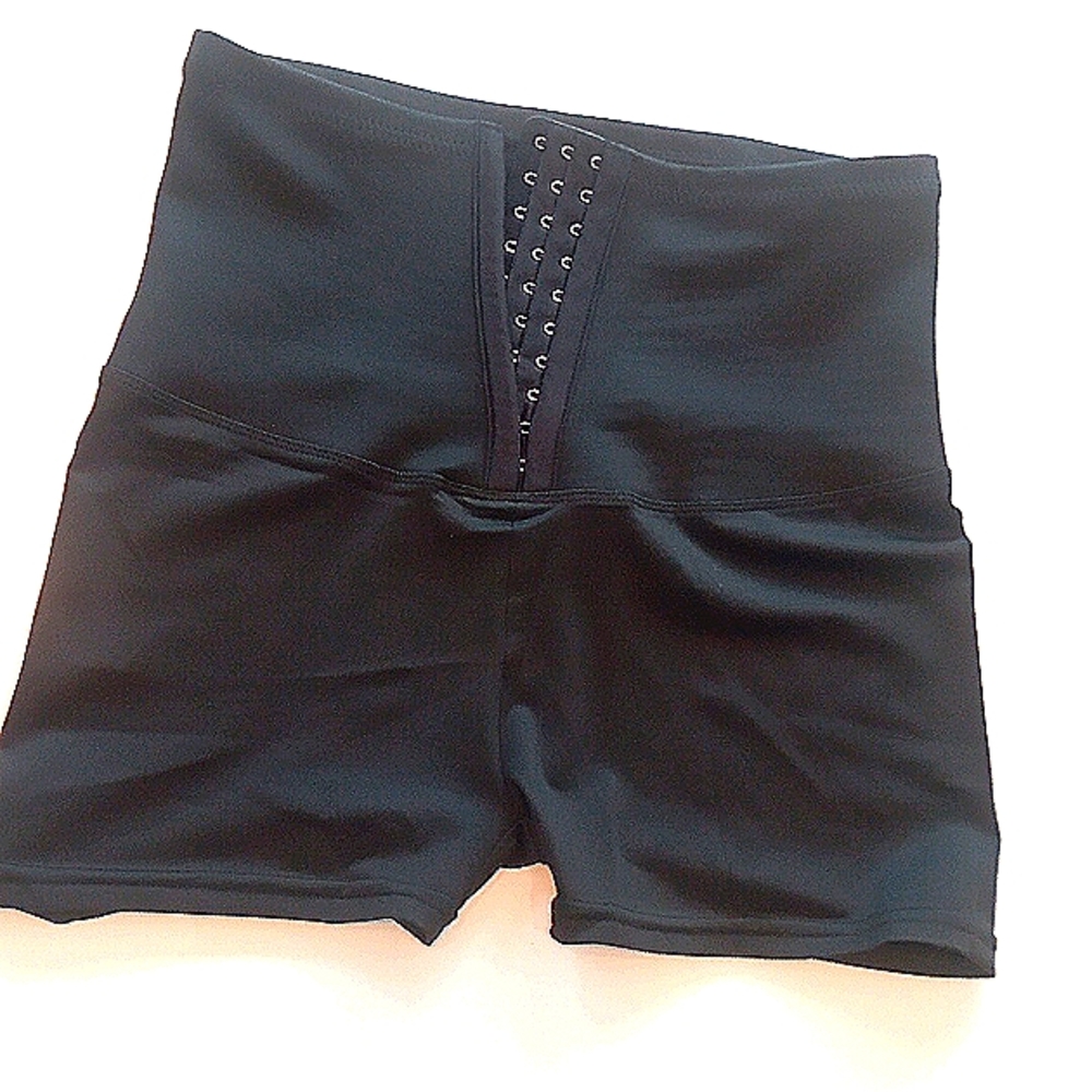 NWT SHAPE  WEAR BLACK